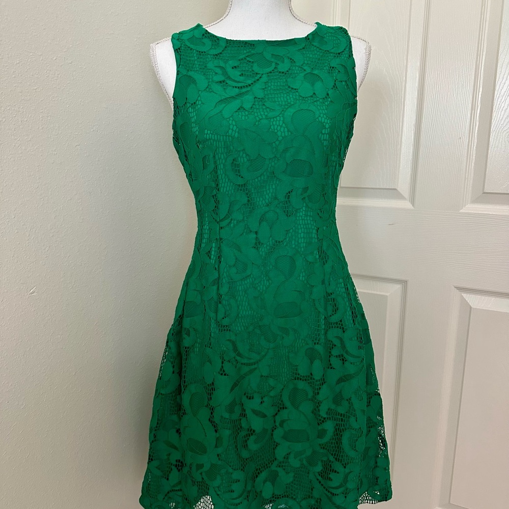 New York & Company Green Sleeveless Lace Dress